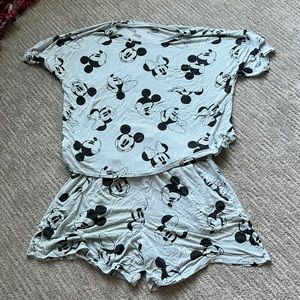 Mickey and Minnie Mouse cute pajama set